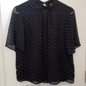 H&M black blouse 🖤